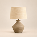 LAMPE À BASE BRUTE EN TERRE CUITE