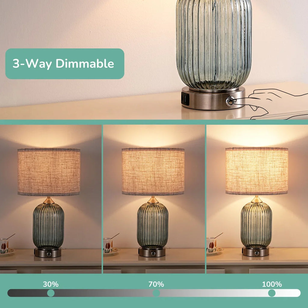 Lampe de table en verre avec ports de chargement USB et ampoule à intensité variable (48 cm)