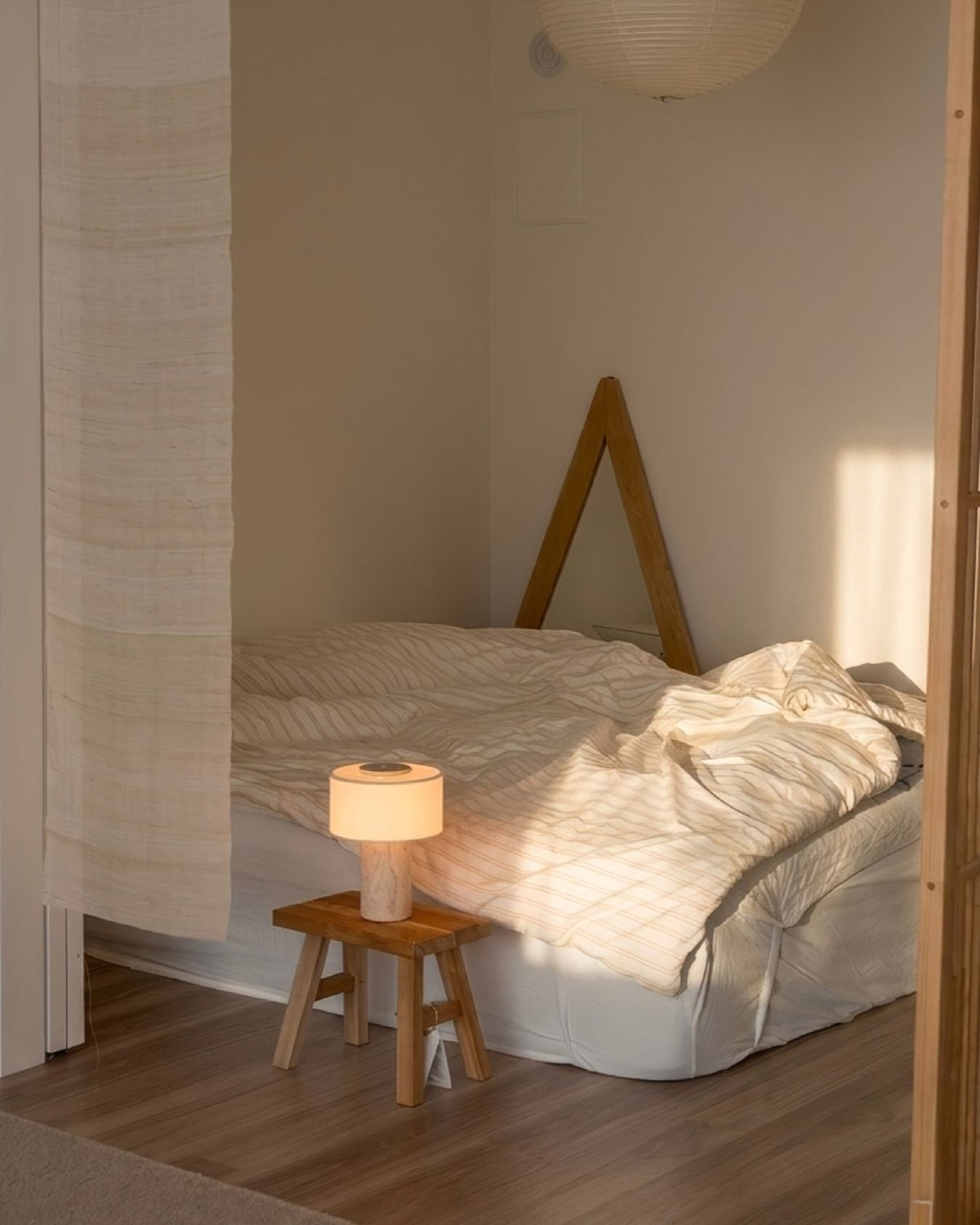 Auríe Portable Lamp | Travertine