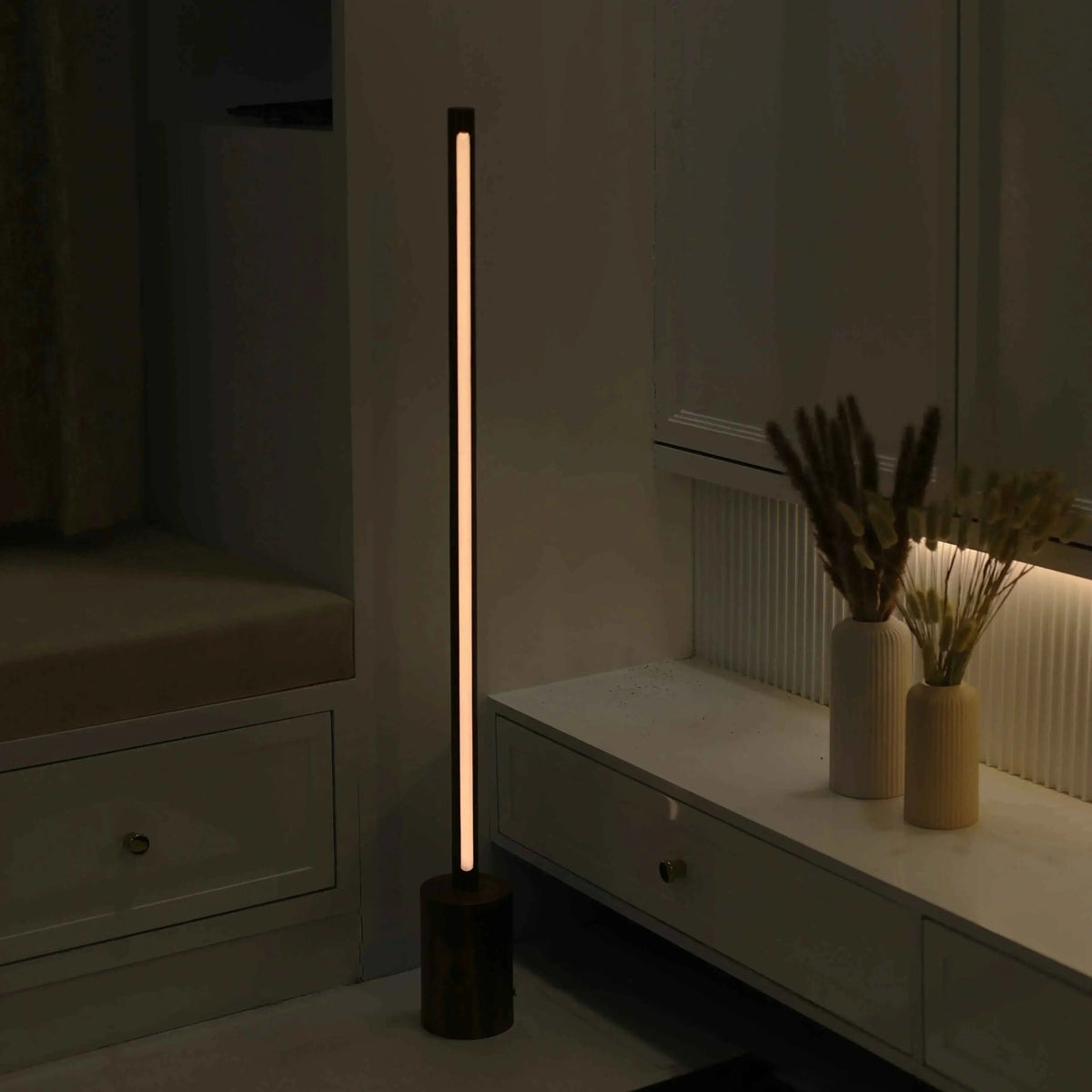 Minimalist Wooden Floor Lamp for Modern Living Spaces