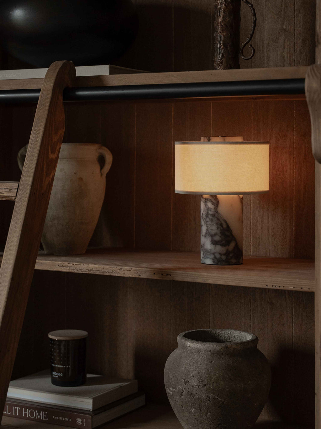 Auríe | Portable Lamp Style Calacatta Viola