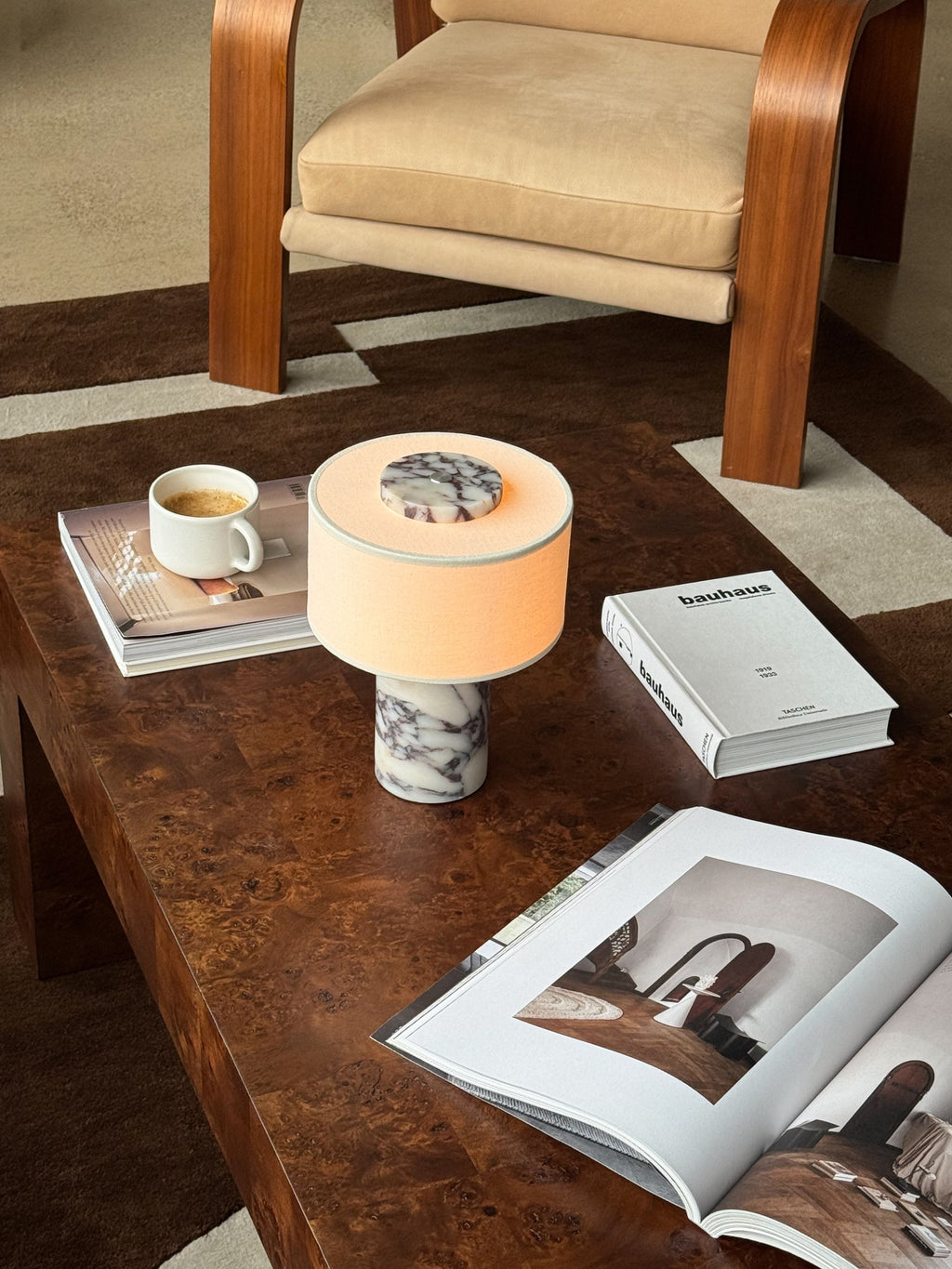 Auríe | Portable Lamp Style Calacatta Viola